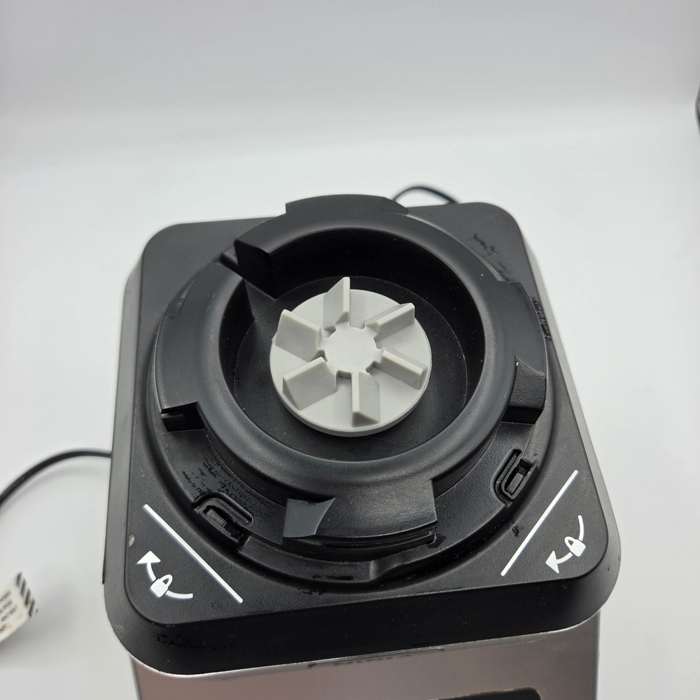 Ninja Professional Blender 1000 Watts Silver Black Base Only NJ600CO 30 Tested - Picture 3 of 6